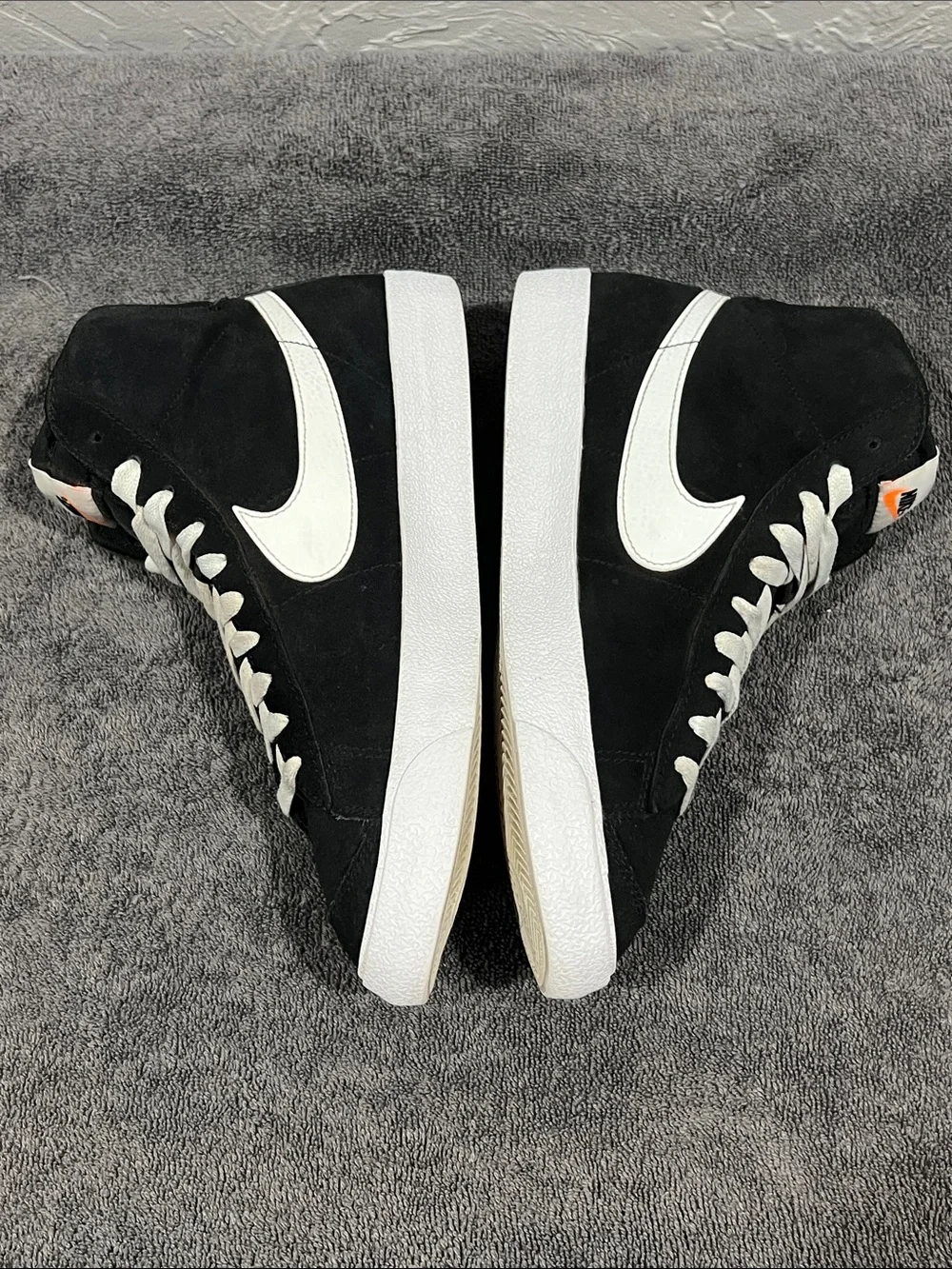 🔥 NIKE Blazer Mid 77 Vintage Black Suede/White Mid Sneakers Big Kids 6.5Y - EUC